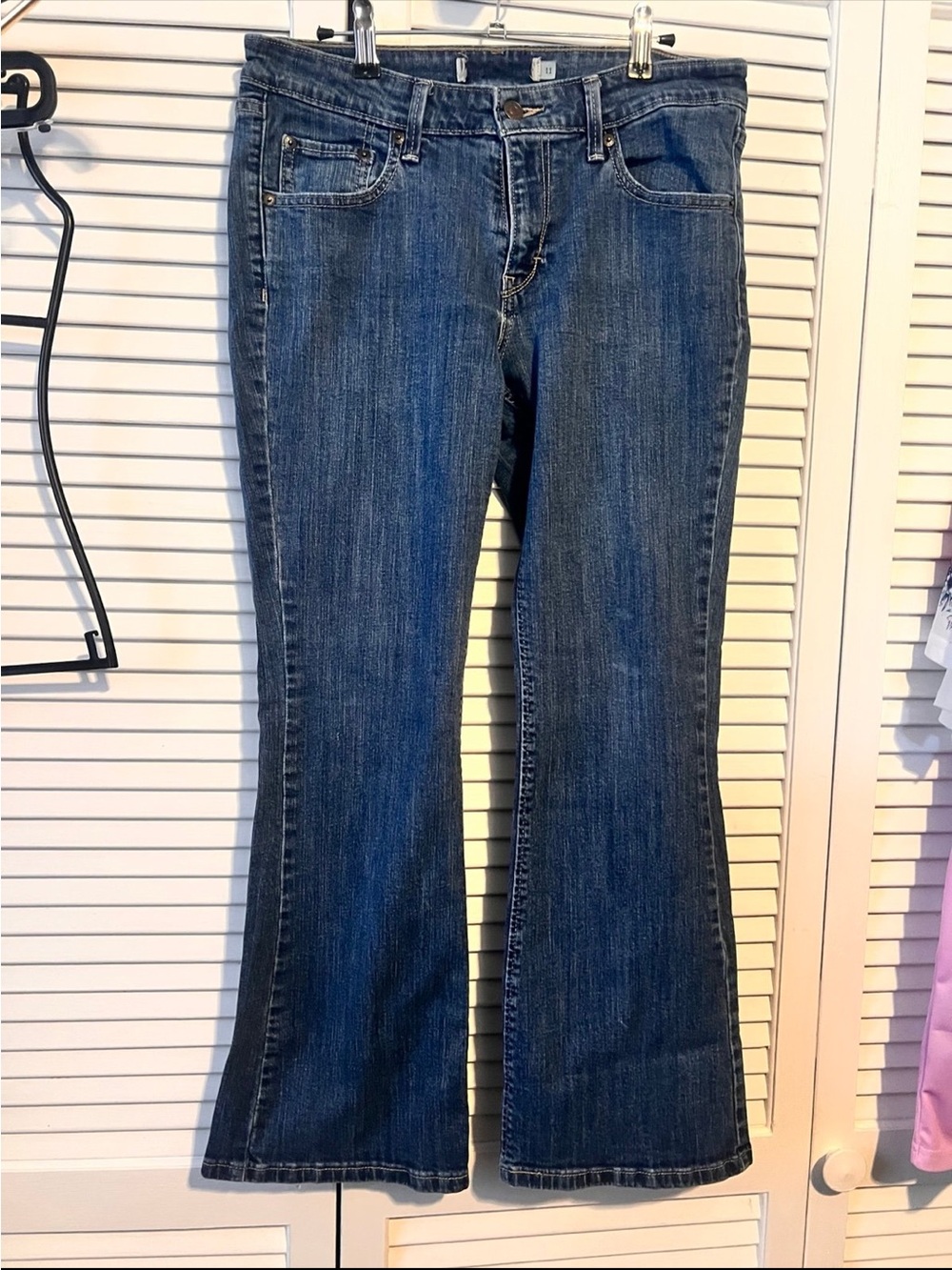 Levi’s Classic Women's Flare leg Jean Dark Blue Size 11 (See measurements (CP 7)